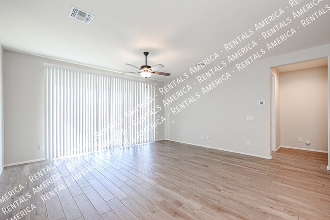 Building Photo - 18164 N Bell Pointe Blvd