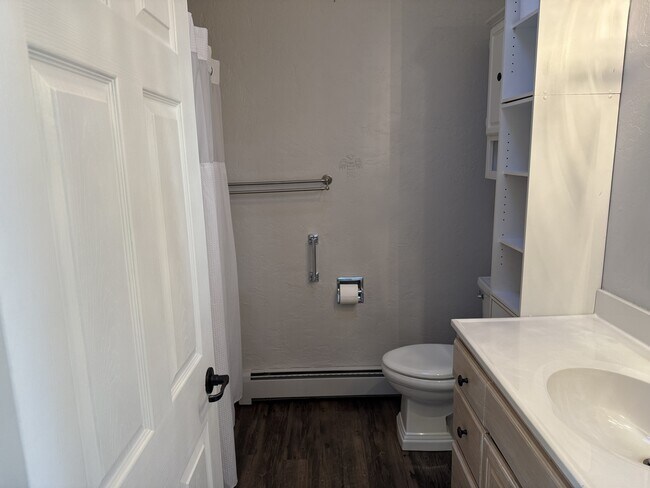 Foto del edificio - 4310 W Main St