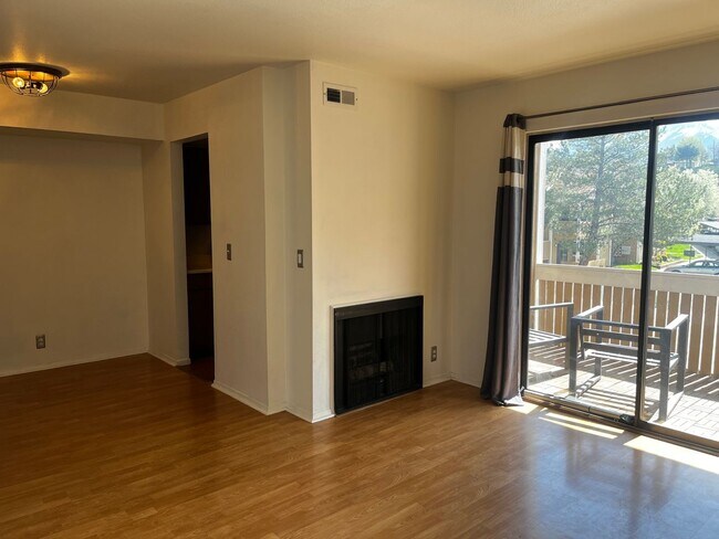 Building Photo - Stunning Cottonwood Heights Home!!! GET $2...