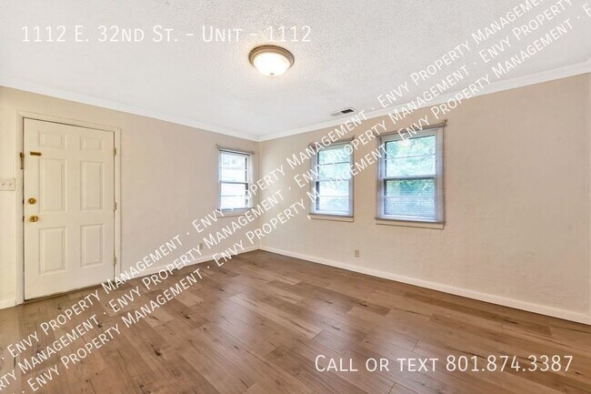 Building Photo - Pet Friendly 2 Bed - 1 Bath Duplex Near We...