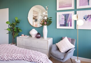 Interior Photo - VYV