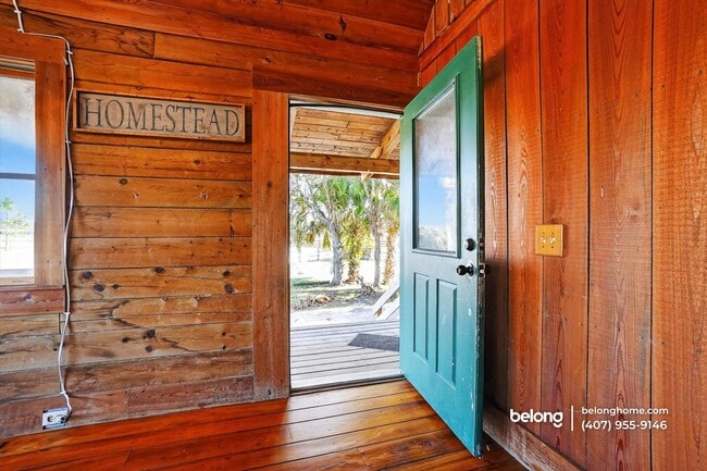 Building Photo - 1330 Niatross St