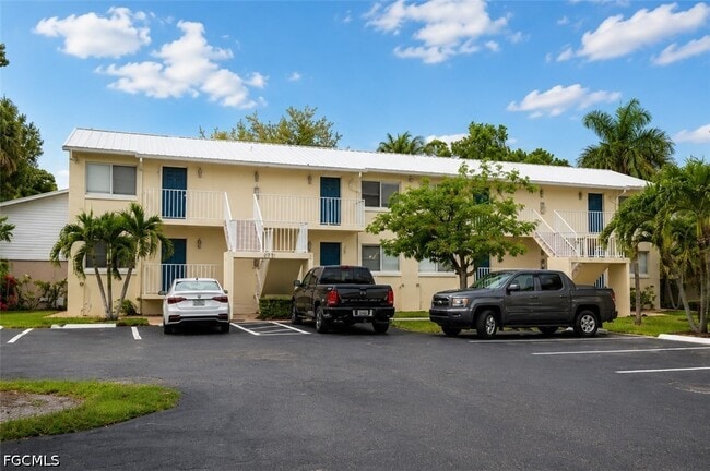 Building Photo - 3175 Royalston Ave