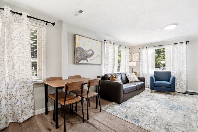 Foto del edificio - 839 W 1300 S St
