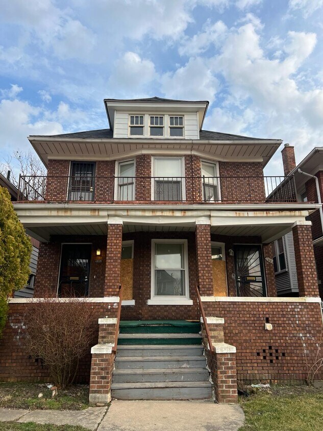 Primary Photo - 4659 Pacific Ave