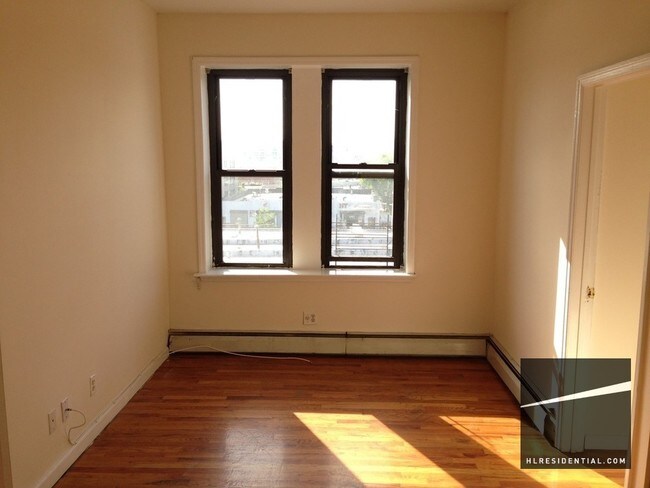 Foto del edificio - 4004 36th Ave