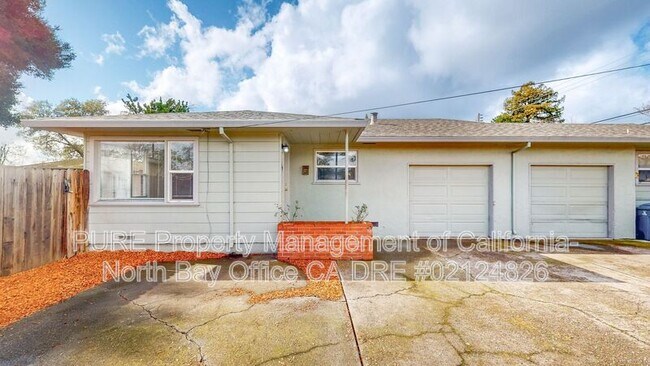 Building Photo - 370 Steele Ln