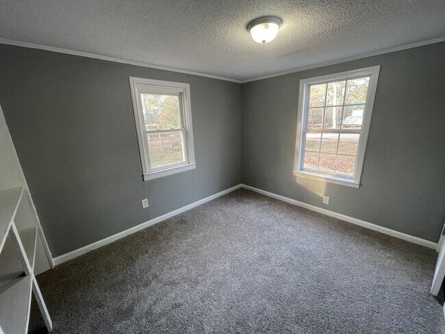 Building Photo - 2623 Horner ~ Crystal Springs
