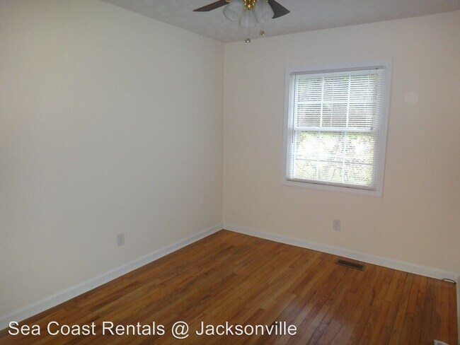 Building Photo - 3 br, 2 bath House - 204 STERLING ROAD