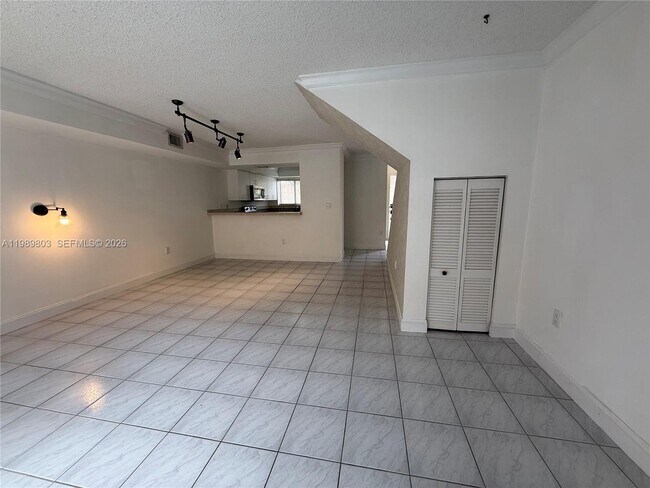 Foto del edificio - 14905 SW 80th St
