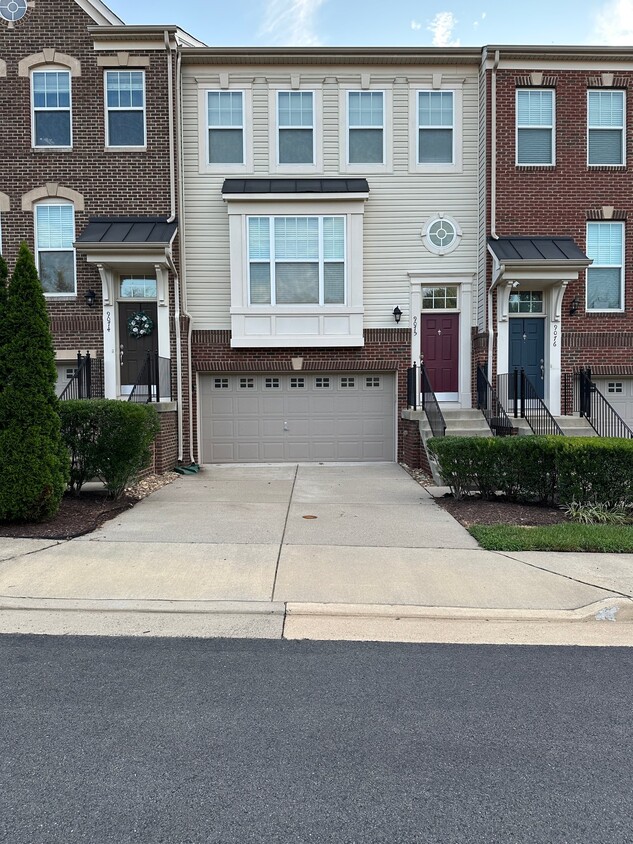 Photo - 9075 Alexander Way (Manassas Park, VA)
