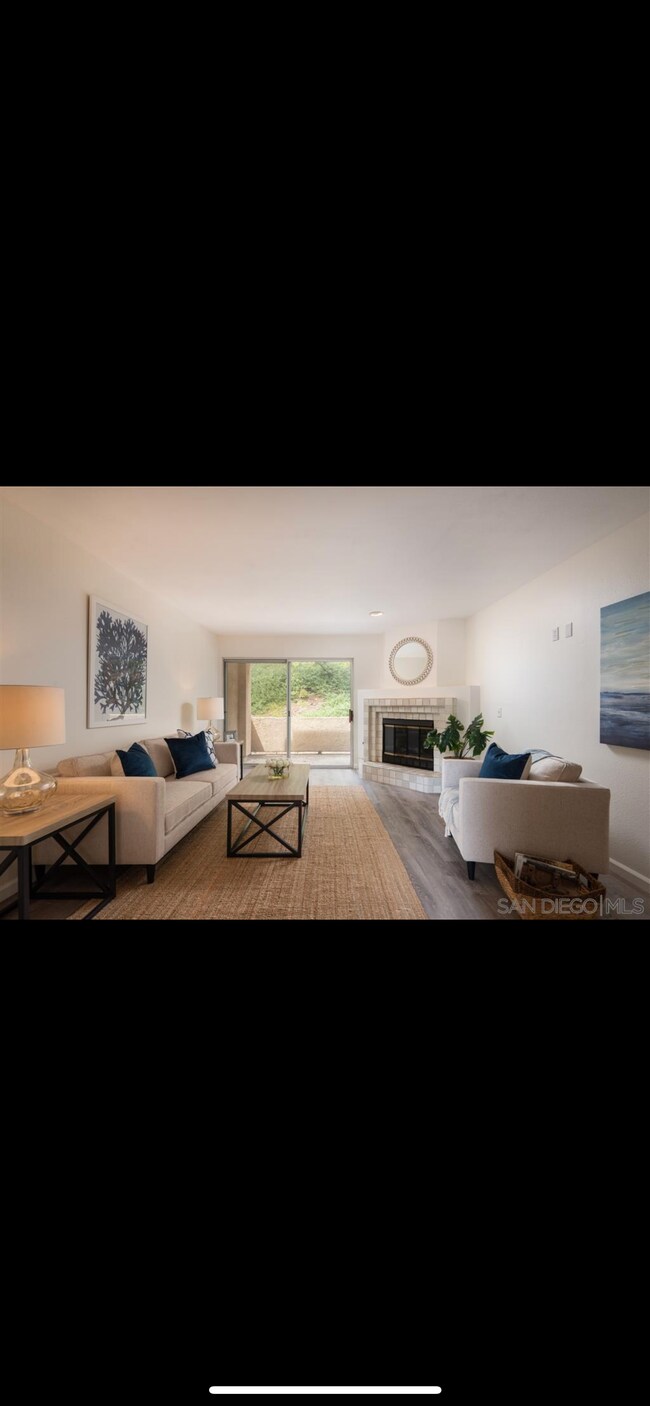 Living room - 4829 Bella Pacific Row