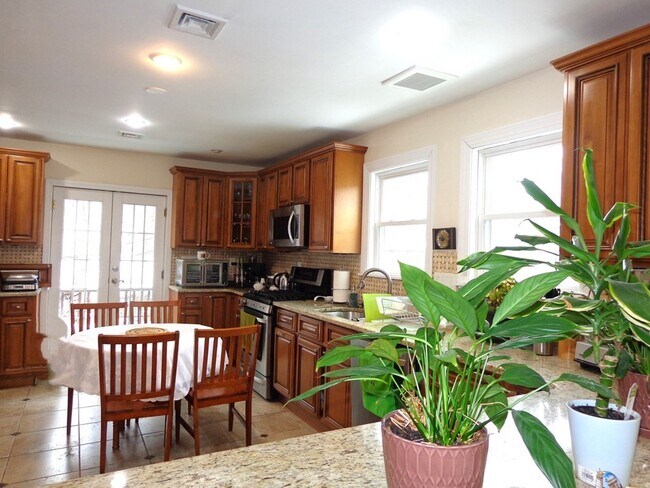 Building Photo - 34-36 Charles River Rd