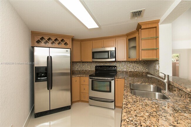 Foto del edificio - 10241 NW 9th Street Cir