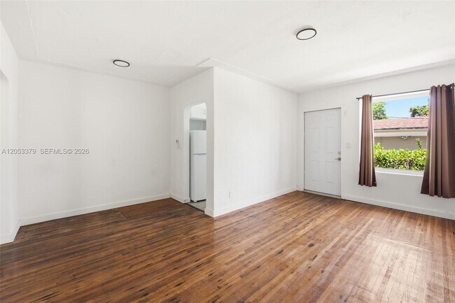 Foto del edificio - 101 NW 74th St