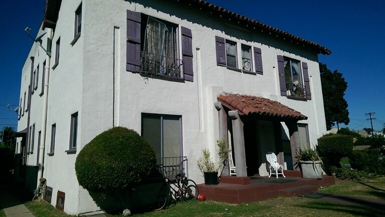 Primary Photo - 1301 S Highland Ave