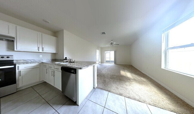 Building Photo - 1033 Berry Ln
