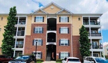 Building Photo - 548 E Celebration Way