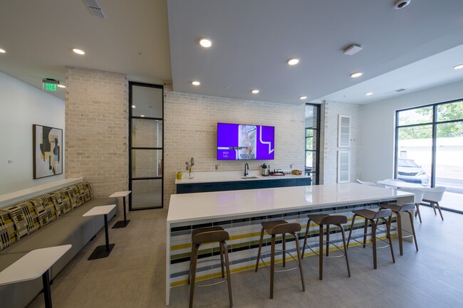 Lofts en Murray Hill Apartments |Clubroom - Lofts at Murray Hill