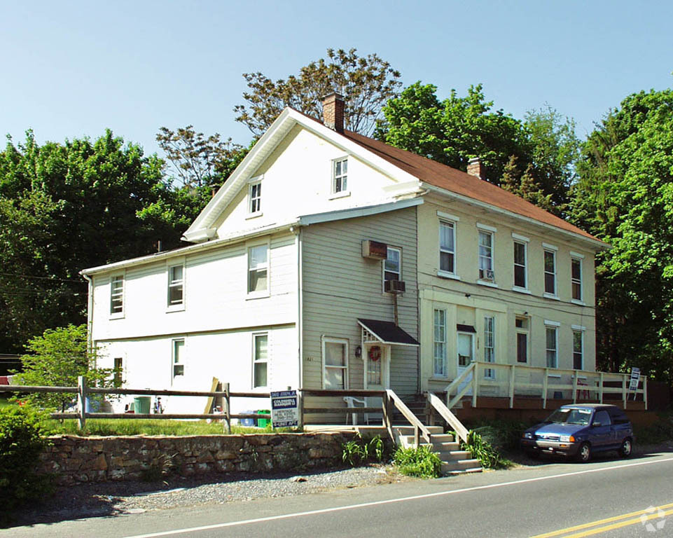 Primary Photo - 1827-1831 Emmaus Ave