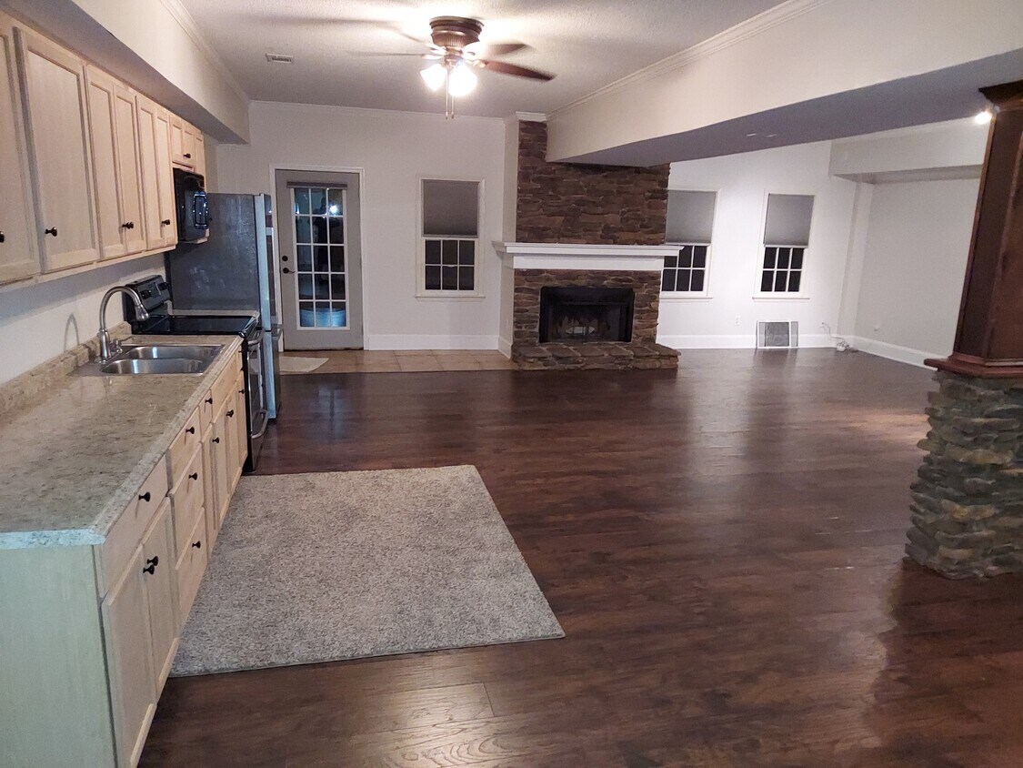 100 Wyndham Ln Unit Apt 1, Powder Springs, GA 30127 Apartments in