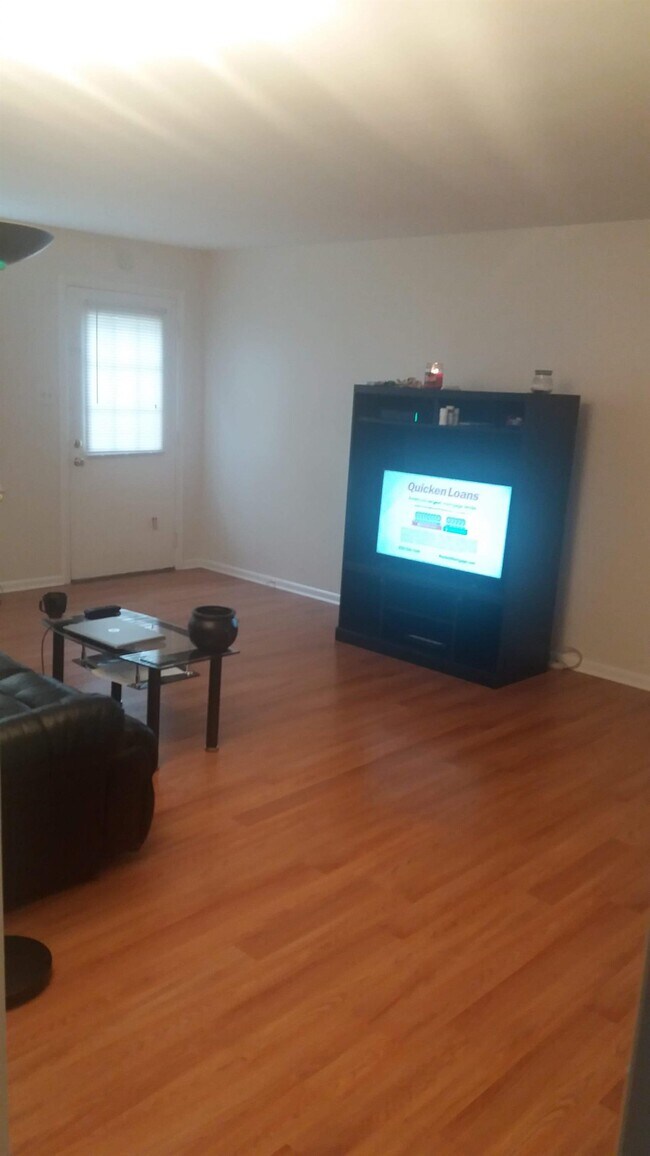 5011 Trent Rd Unit 1, Harrisburg, PA 17109 Apartment for Rent in Harrisburg, PA