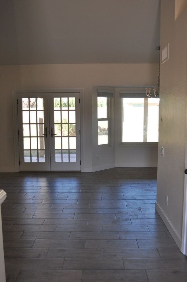 Foto del edificio - 10795 N 109th St