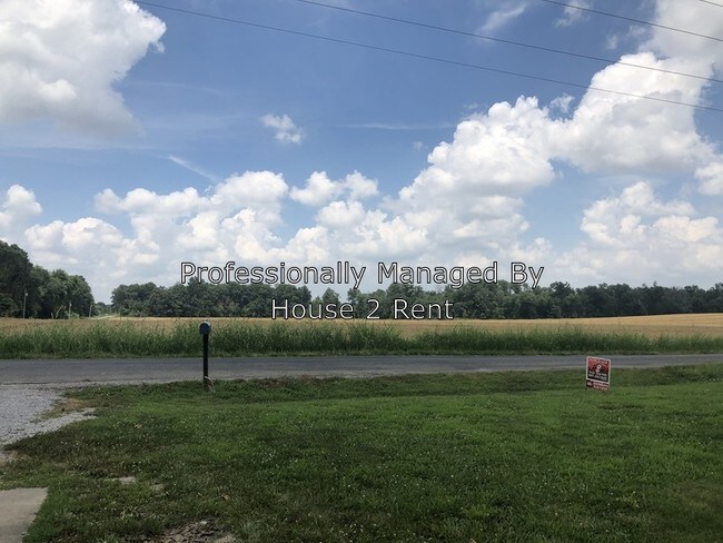 Foto del edificio - 2889 Dr Springs Rd
