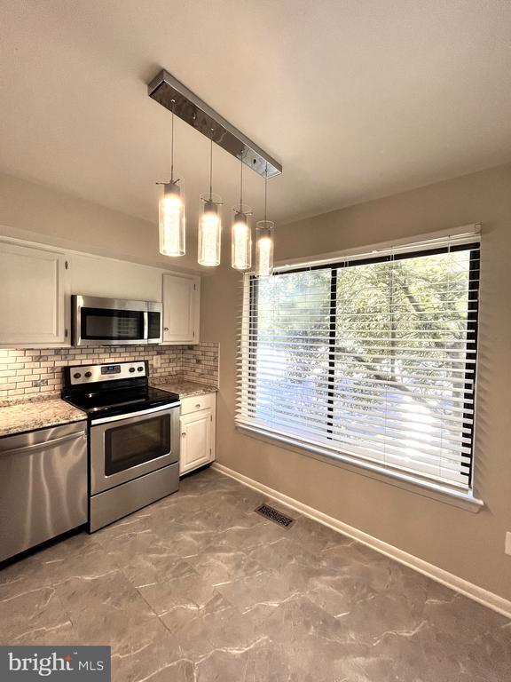 Foto principal - 10704 Muirfield Dr