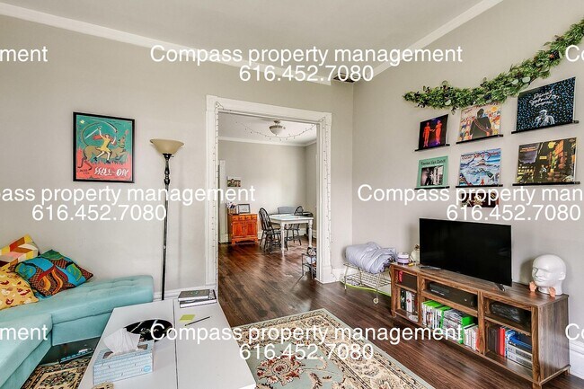 Foto del edificio - 214 Gold Ave NW