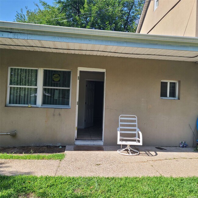 Foto del edificio - 118 Oak Ave