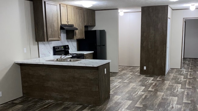 Photo - 225 W Fambrough St House