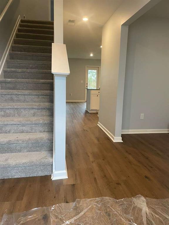 Building Photo - 38 Oxford Ln