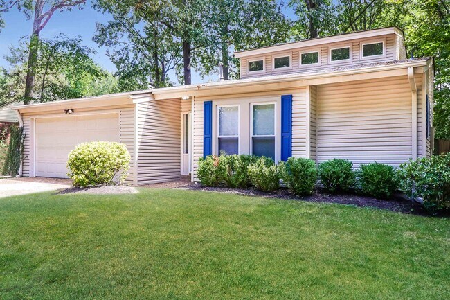 Foto del edificio - 9143 Gainsborough Dr