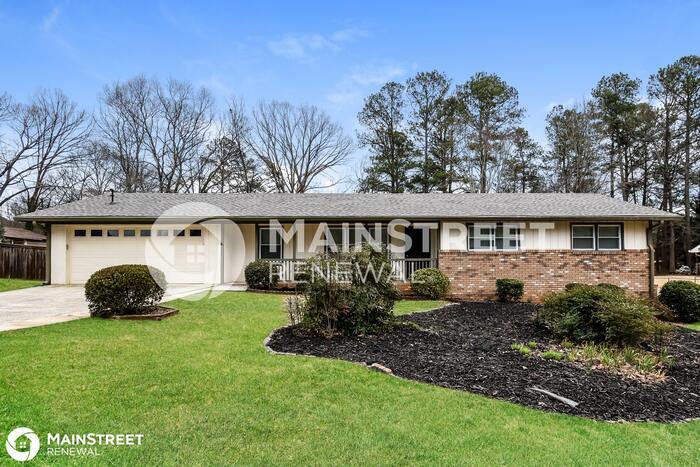 Primary Photo - 3825 Donald Rd SW