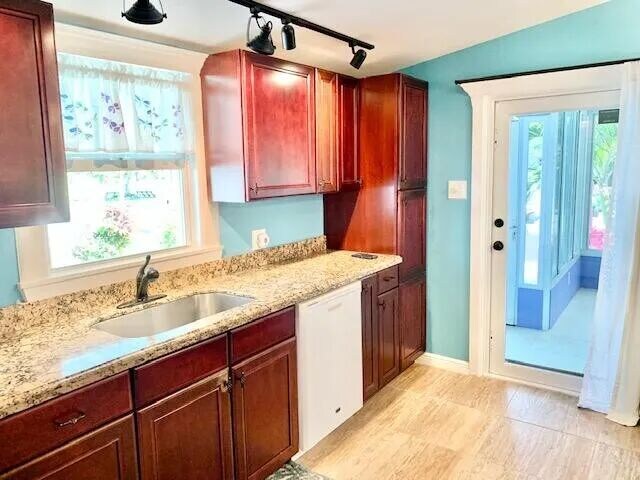 Foto del edificio - 802 S Emerald Dr