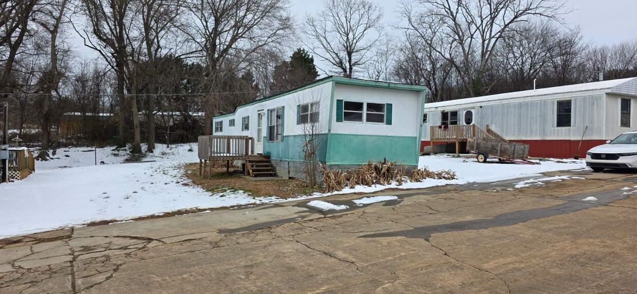 Photo - 8364 Cedar St (Connelly Springs, NC)