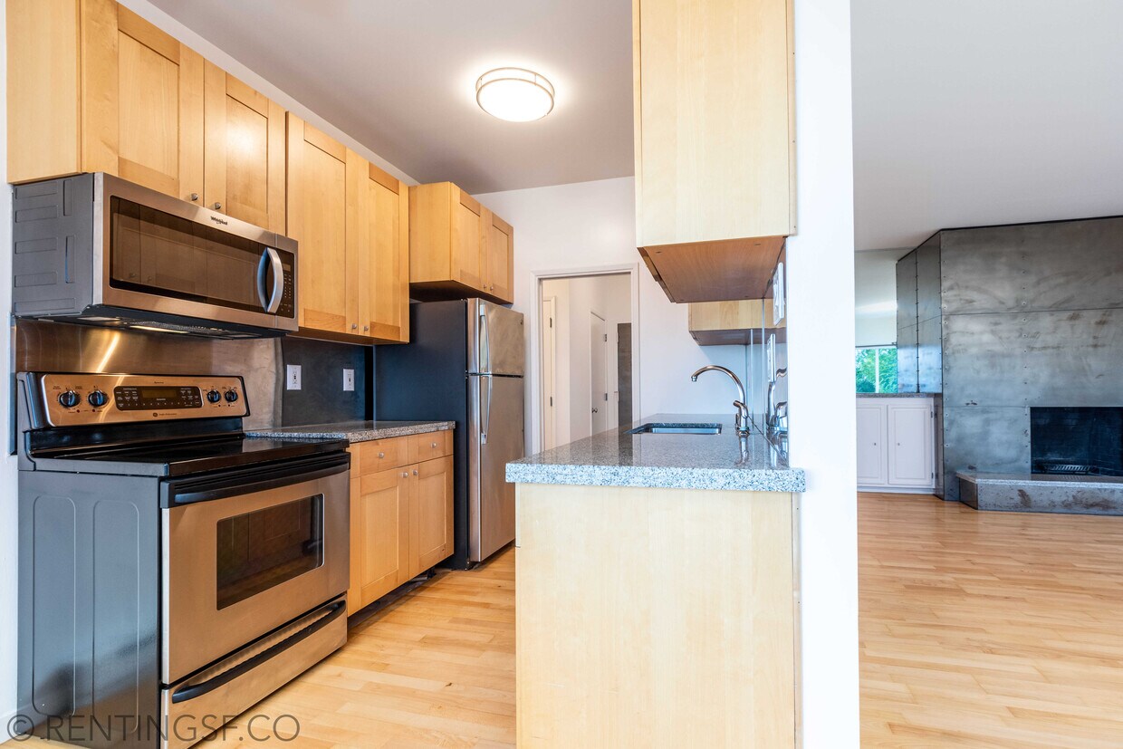 Primary Photo - 2080 Gough St