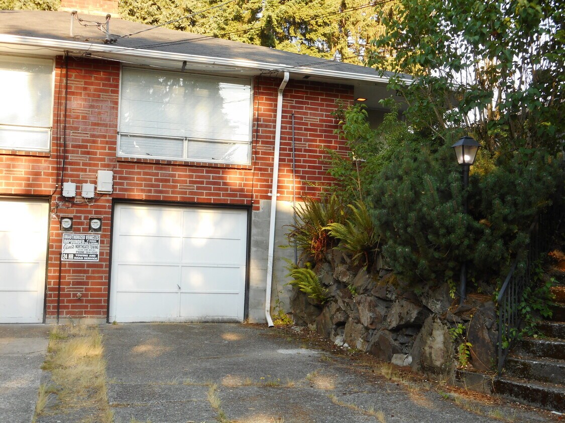Foto principal - 12346 14th Avenue Northeast