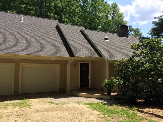 Front of house - 131 Lakeside Dr
