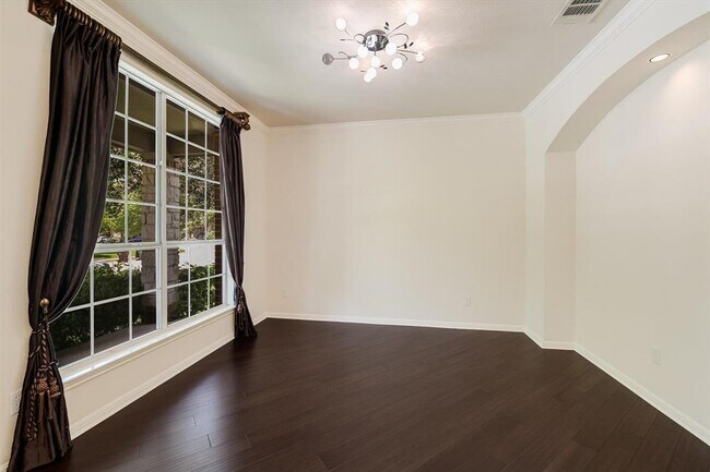 Foto del edificio - 1548 Homewood Cir