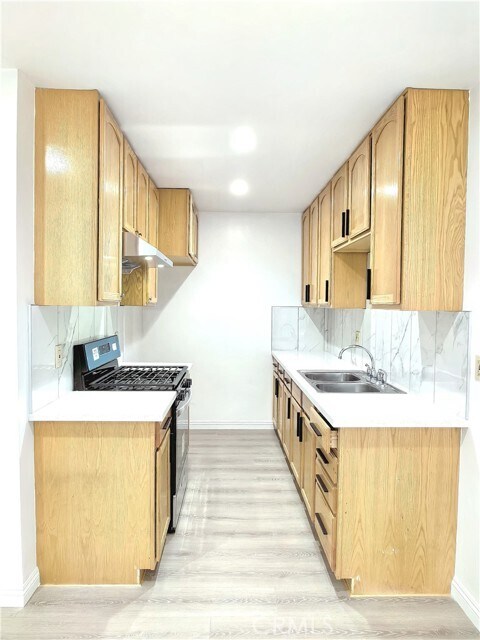 Building Photo - 13618 Earlham Dr