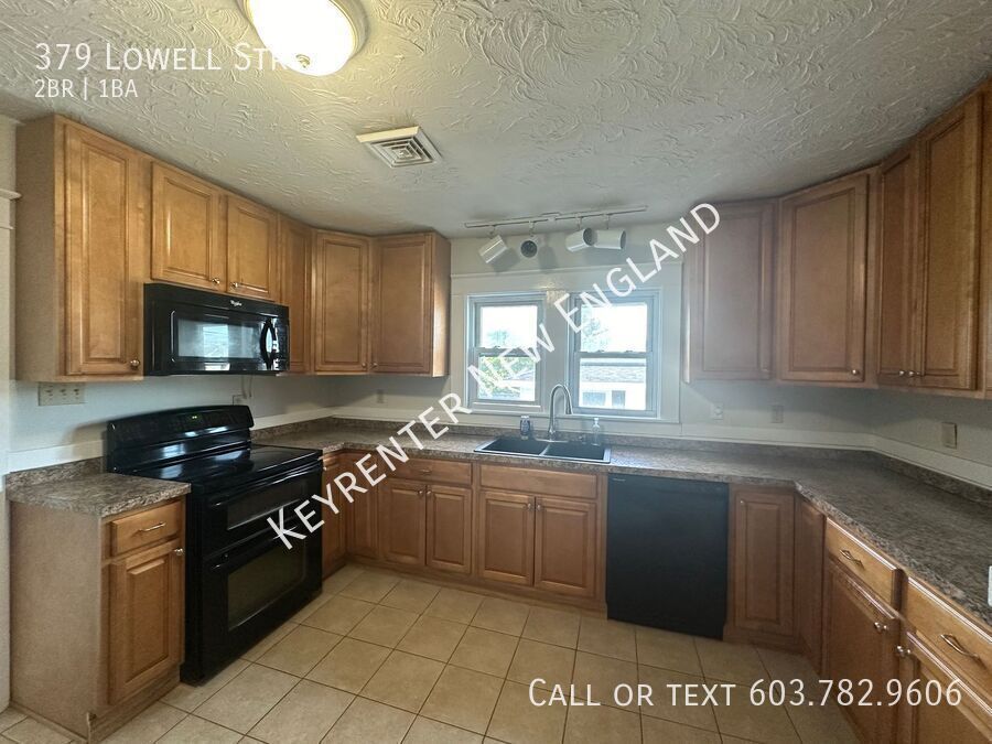Primary Photo - 379 Lowell St