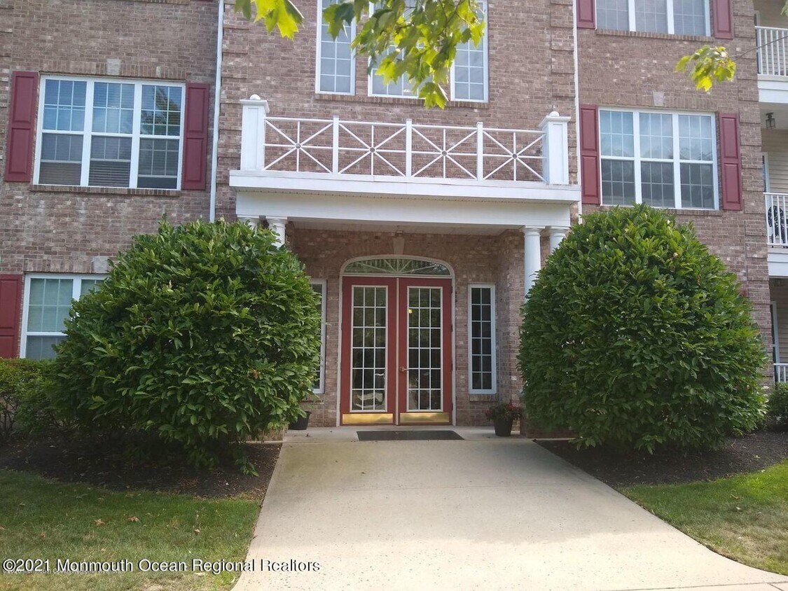 Primary Photo - 420 Sophee Ln