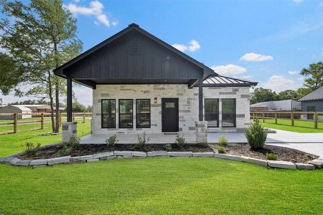 Building Photo - 310 Sweet Gum Ln