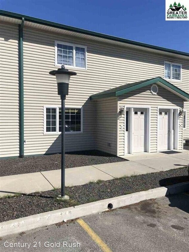 2 br, 1.5 bath House 1046 Dogwood St. 5 House Rental in Fairbanks