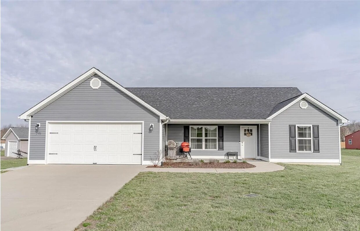 Primary Photo - 196 Clearfield Dr
