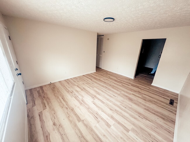 Foto del edificio - 1832 Kermit Ave