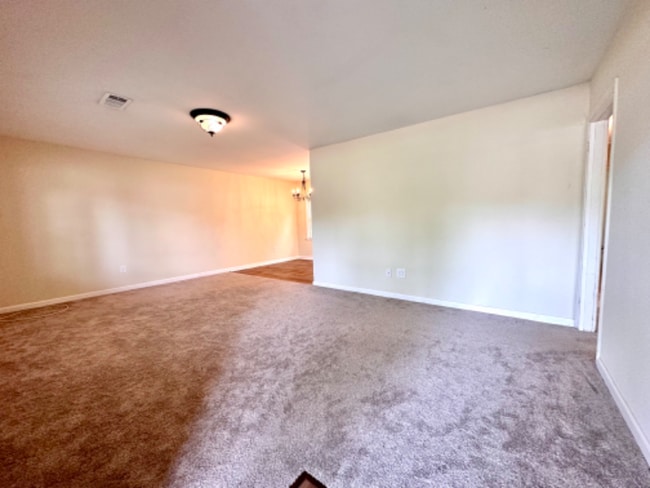 Building Photo - 639 Windermere Blvd