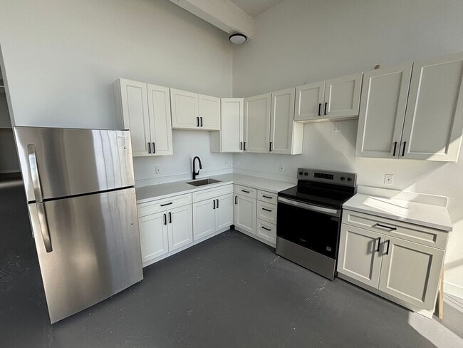 Building Photo - 1341 58th Ave